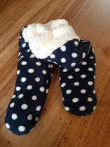 geschenkdoos sokken 4 paar huissokken ,slaapsokken, sportsokken en sloffen.merk Apollo  maat 39/42 blauw