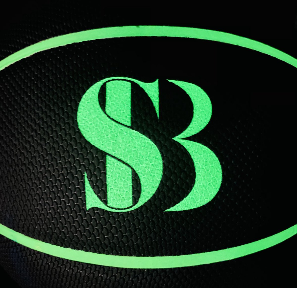 Special Balls Shine Bright - Basketbal - Glow in the Dark - indoor & outdoor maat 5