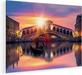 Artaza Glasschilderij - Gondel bij de Rialtobrug in Venetië, Italië - 100x75 - Groot - Plexiglas Schilderij - Foto op Glas