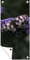 Tuinposter Donkere foto van een vlinderstruik - 40x80 cm - Wanddecoratie Buiten - Tuinposter - Tuindoek - Schuttingposter - Tuinschilderij