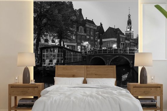 Papier peint - Papier peint photo Alkmaar - Pont - Zwart - Wit - Largeur 220 cm x hauteur 220 cm