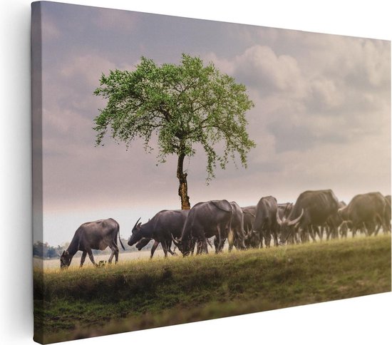 Artaza Canvas Schilderij Kudde Buffels bij een Boom - 60x40 - Foto Op Canvas - Canvas Print