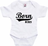Born in 2023 tekst baby rompertje wit babys - Kraamcadeau/ zwangerschapsaankondiging - 2023 geboren cadeau 80 (9-12 maanden)