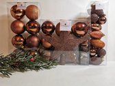 Deluxe kerstballenset Bruin 43 ballen en boomtop Ster - verschillende formaten en vormen - mat -glitter - glanzend