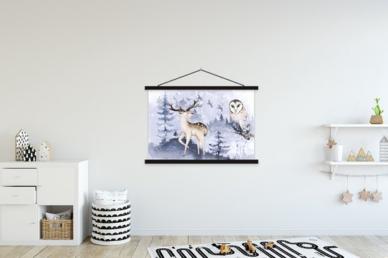 Posterhanger incl. Poster 120x80 cm - Schoolplaat - Winter - Bos - Uil - Hert - Textielposter - Zwarte latten