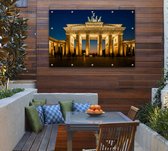 Verlichte Brandenburger Tor op een Berlijnse avond - Foto op Tuinposter - 90 x 60 cm