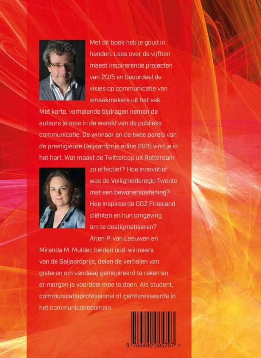Boek met twee portretten: een man met bril en een vrouw met donker haar. Tekst: 'Communicatieverhaal halen'.