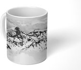 Mok - De besneeuwde toppen van Tupungato - zwart wit - 350 ML - Beker