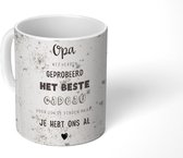 Mok - Koffiemok - Vaderdag kado - Opa - Spreuken - Het beste cadeau - Quote - Mokken - 350 ML - Beker - Koffiemokken - Theemok - Mok met tekst