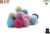 Bob Online ™ – Mixed Kleuren - Ronde Gehaakte DIY Houten Kralen 16mm met ca. 3-4mm gaatje - 10 Stuks -  Mixed Kleuren Gehaakte Kralen - Houten Kralen - Rijgkralen - Kralen Rijgen - Huisdecoraties enz. - 16mm Mixed Colors Crochet Beads
