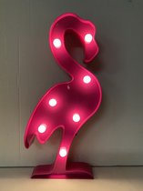 LED Flamingo lamp met 7 led lampjes - Roze - 30 x 13.5 x 3 cm - warm wit licht - Staand of wandmodel - IMPULS