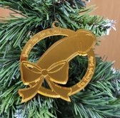 Ondeugende kersthanger GOUD ''Because this tree already has enough balls'' - Kersthanger - lullig kerstcadeautje