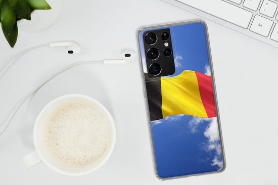 Coque Samsung Galaxy S21 Ultra - Le drapeau de la België flotte dans le ciel - Siliconen