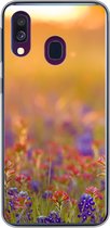 Geschikt voor Samsung Galaxy A40 hoesje - Bloemen - Goud - Zon - Siliconen Telefoonhoesje
