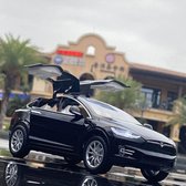 Tesla Model X Zwart - Metalen Autospeelgoed - Geluid en Licht - Trek Speelgoedauto - 1:32