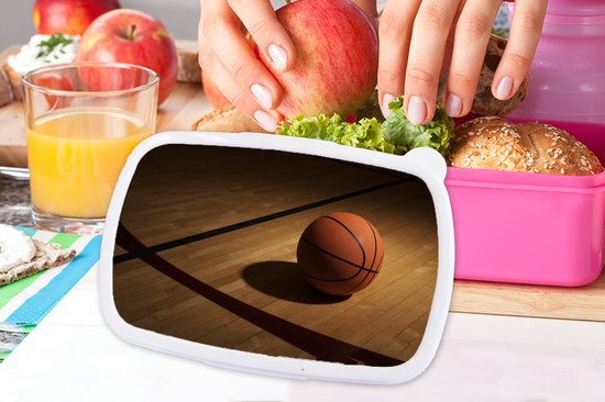 Lunch box Rose - Lunch box - Boîte à pain - Un ballon de basket à l'honneur sur un terrain de basket - 18x12x6 cm - Enfants - Fille