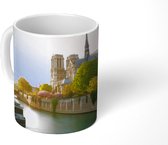 Mok - De Notre-Dame in Parijs met een zonsondergang - 350 ML - Beker