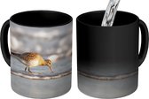 Magische Mok - Foto op Warmte Mok - Rosse grutto bij de golvende zee - 350 ML