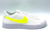 Nike blazer low pop (GS) Maat 38