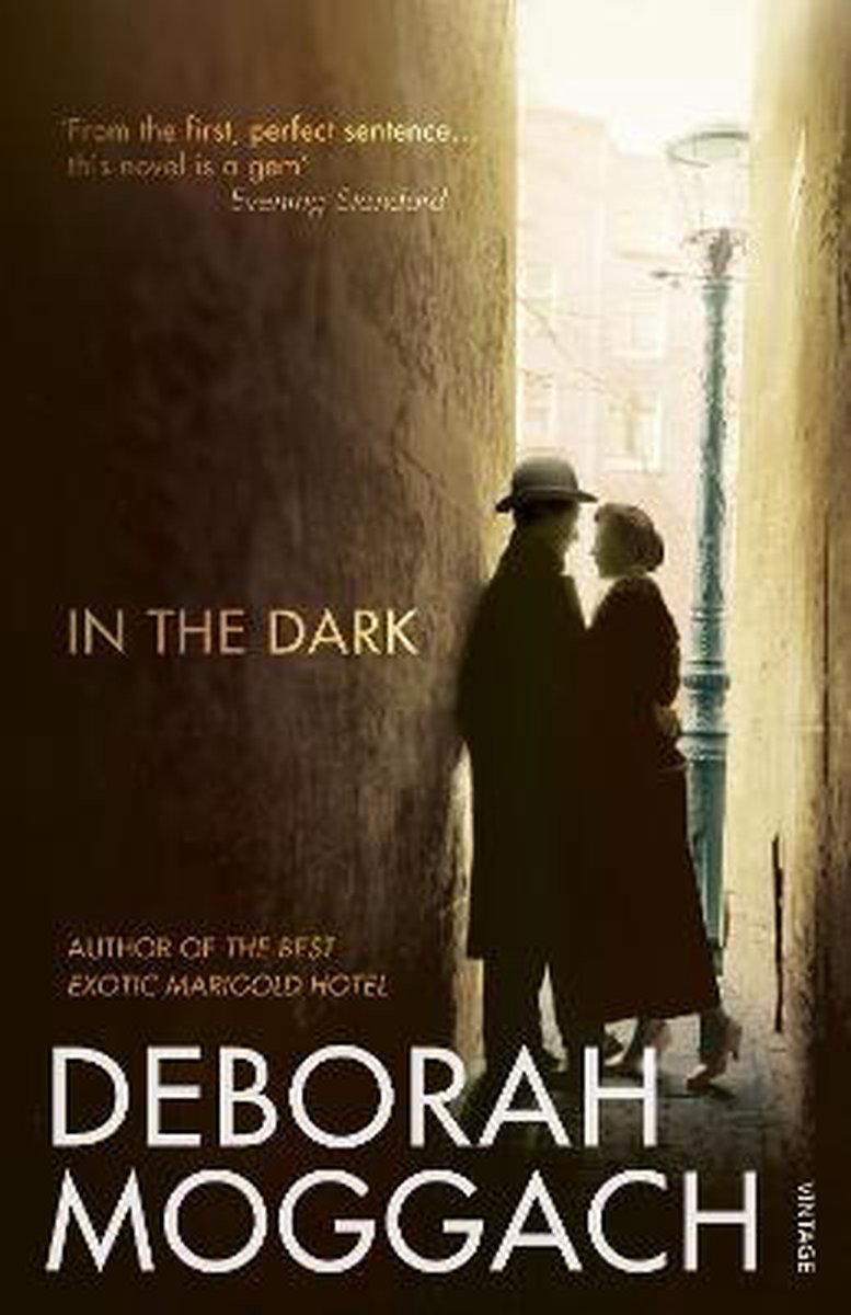 In the Dark, Deborah Moggach | 9780099507123 | Livres | bol.com