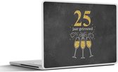 Laptop sticker - 13.3 inch - Huwelijk - Spreuken - 25 jaar getrouwd - Quotes - 31x22,5cm - Laptopstickers - Laptop skin - Cover