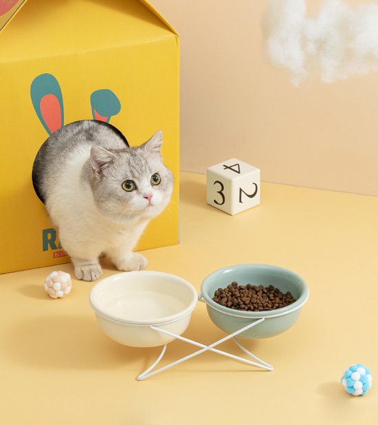GIZMO 2x Voerbak Kat/Hond (Middelgroot) - 850 ml - Wit - Keramische Drink- & Voerbakken met Standaard - 15.5 cm - 2 stuks GIZMO 2x Voerbak Kat/Hond (Middelgroot) - 850 ml - Wit - Keramische Drink- & Voerbakken met Standaard - 15.5 cm - 2 stuks