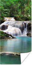 Poster Een waterval met bomen in het Thaise Nationaal park Erawan - 80x160 cm