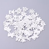 Kerst hangers wit hout, 32-37 mm x 27-30.5 mm x 2.5 mm, set a 50 stuks