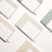 Dzukou Papillon – Bullet Journal Notebook A5 – Couverture en lin gris – Carnet à Hardcover avec finition en lin de Luxe – Papier à pois 100 g