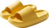 Geweo - Slippers Heren Dames - EVA Badslippers Unisex - Verdikte - Lichtgewicht - Super Zacht aan je Voeten - Anti-Slip en Stevig Voetbed - Anti-lawaai - Geel - Maat 38/39