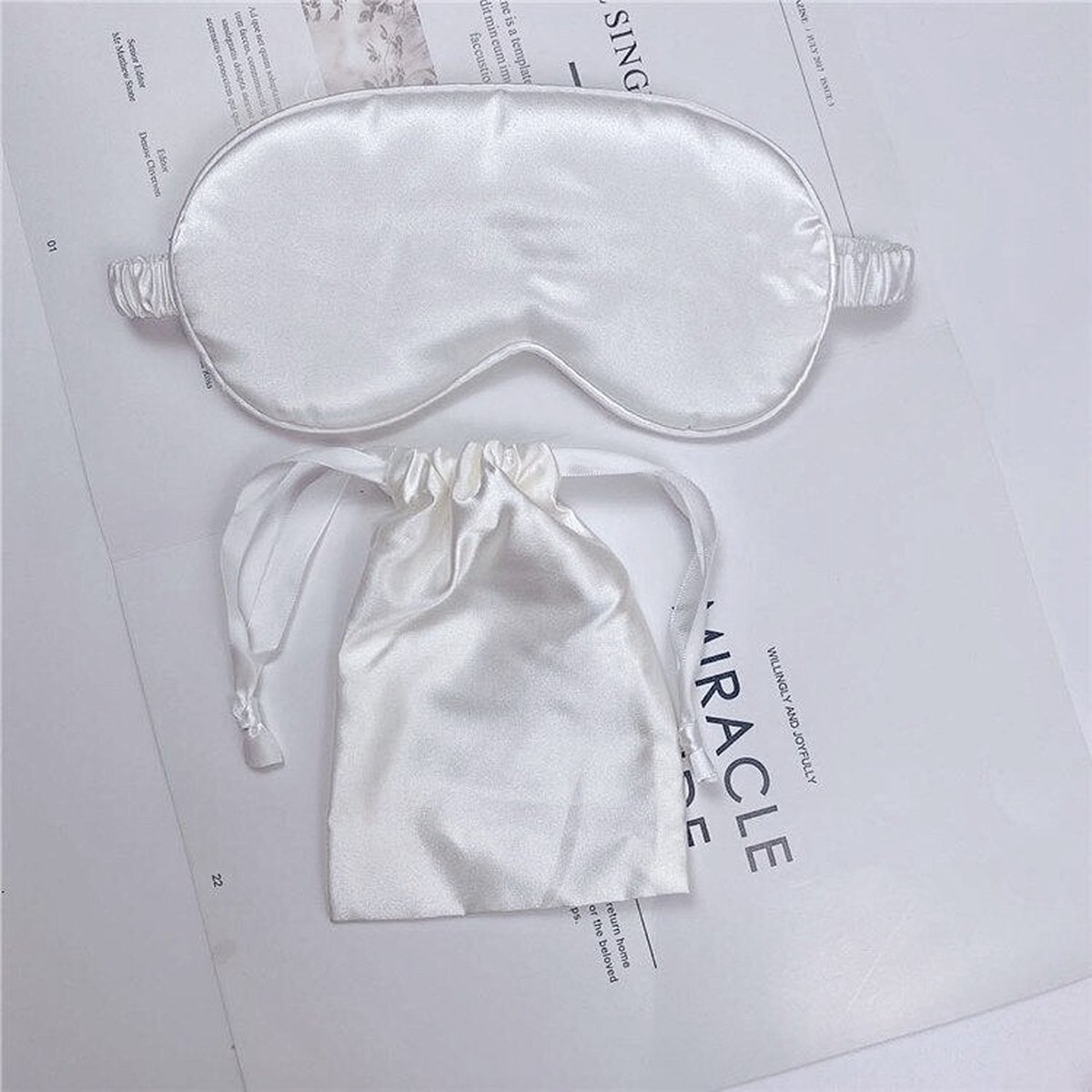 Premium Zijden Slaapmasker - 100% Moerbeizijde - Wit
