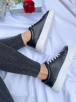 Sneakers zwart met witte zool HX-2101 maat 38