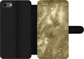 Bookcase Geschikt voor iPhone 8 telefoonhoesje - Goud - Glitter - Structuur - Met vakjes - Wallet case met magneetsluiting