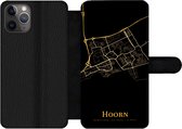 Bookcase Geschikt voor iPhone 11 Pro telefoonhoesje - Hoorn - Kaart - Gold - Met vakjes - Wallet case met magneetsluiting