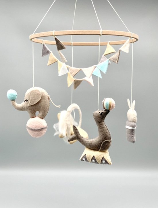 2Stories Mobiel Circus | mobiel – handgemaakt – vilt – circus – zeehond – leeuw – konijn – olifant – babykamer – kinderkamer – blikvanger -…