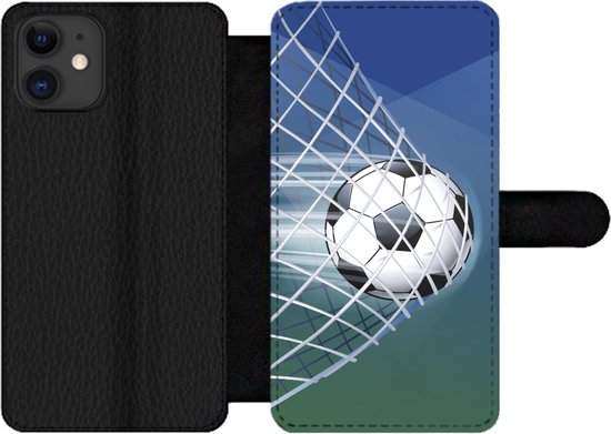 Étui pour téléphone iPhone 11 Bookcase - un ballon de football dans le filet - Avec poches - Étui portefeuille avec fermeture magnétique