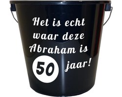 Emmer - 5 liter - zwart - met tekst: Het is echt waar deze Abraham is 50 jaar – Cadeau – Geschenk – Gift – Kado – Surprise
