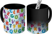 Magische Mok - Foto op Warmte Mokken - Koffiemok - Alfabet - School - Patroon - Letters - Magic Mok - Beker - 350 ML - Theemok