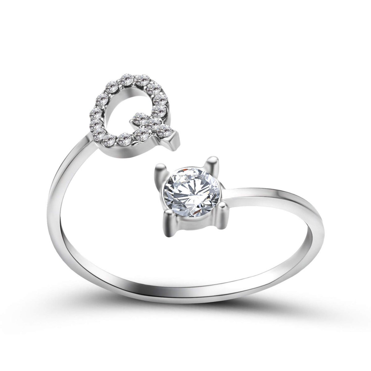 Ring met letter Q - Ring met steen - Aanschuifring - Zilver kleurig - Ring Zilver dames - Cadeau voor vriendin - Vrouw - Sieraad meisje - Mooie ring tieners - Alfabet ring Q - Ring met initiaal