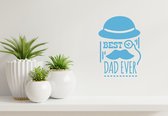 Stickerheld - Muursticker Best dad ever - Woonkamer - Vaderdag - Bolhoed, vergrootglas en snor - Engelse Teksten - Mat Lichtblauw - 39.2x27.5cm