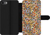 Bookcase Geschikt voor iPhone SE 2020 telefoonhoesje - Patroon - Retro - Cirkel - Met vakjes - Wallet case met magneetsluiting