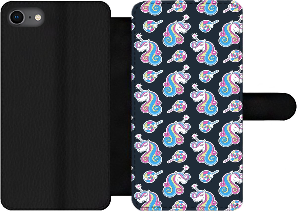 Telefoonhoesje Geschikt voor iPhone 7 telefoonhoesje - Meisje - Unicorn - Lolly snoep - Patronen - Girl - Kids - Kinderen - Met vakjes - Wallet case met magneetsluiting