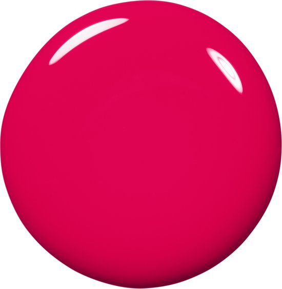 Druppel felroze Essie nagellak met glanzende reflectie.