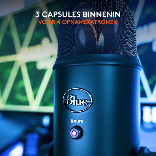Microphone Blue Yeti noir avec texte "3 CAPSULES POUR 4 MODÈLES D'ENREGISTREMENT"