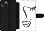 Bookcase Geschikt voor iPhone 13 telefoonhoesje - Vrouw - Zwart - Wit - Abstract - Met vakjes - Wallet case met magneetsluiting