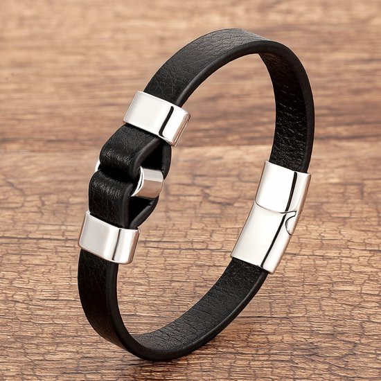 Stoere Heren Armband Leer - Zwart met Zilver Kleurige Accenten - Leren Armbanden - Cadeau voor Man - Mannen Cadeautjes