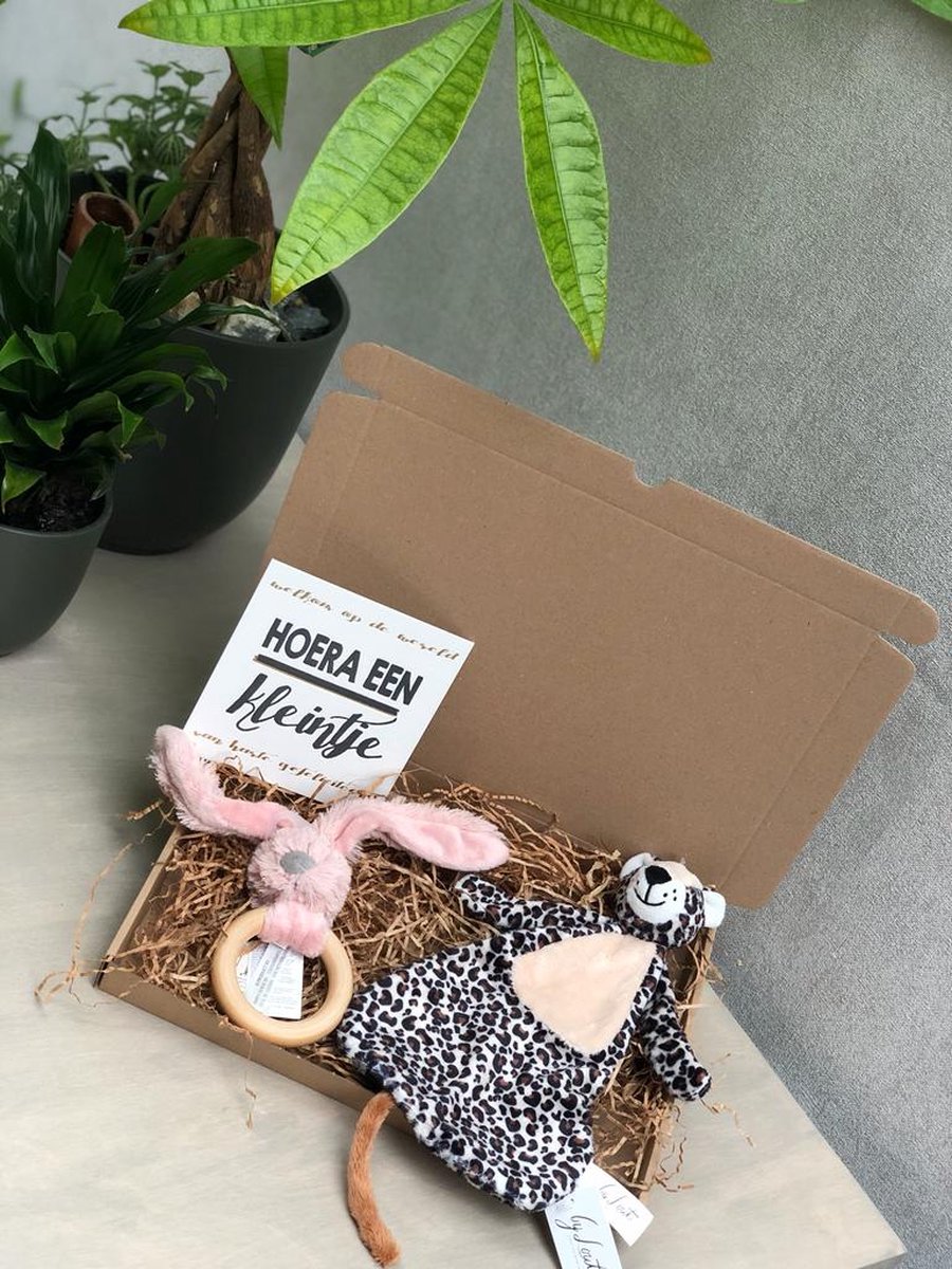 Goedkoopste Leopard Lou en Happy Horse baby cadeauset oudroze met luipaard - knuffeldoek - bijtring