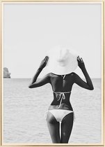 Poster Met Metaal Gouden Lijst - Strand Dame Poster