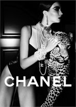 Luxe Wanddecoratie - Fotokunst Fashion Chanel - Hoogste kwaliteit 3mm. Plexiglas met 3mm. Dibond - Blind Aluminium Ophangsysteem - Akoestisch en UV Werend - inclusief verzending