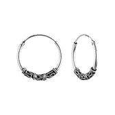 Zilveren oorbellen | Oorringen  | Zilveren Bali hoops, 16 mm met slingertjes en spiraaltjes